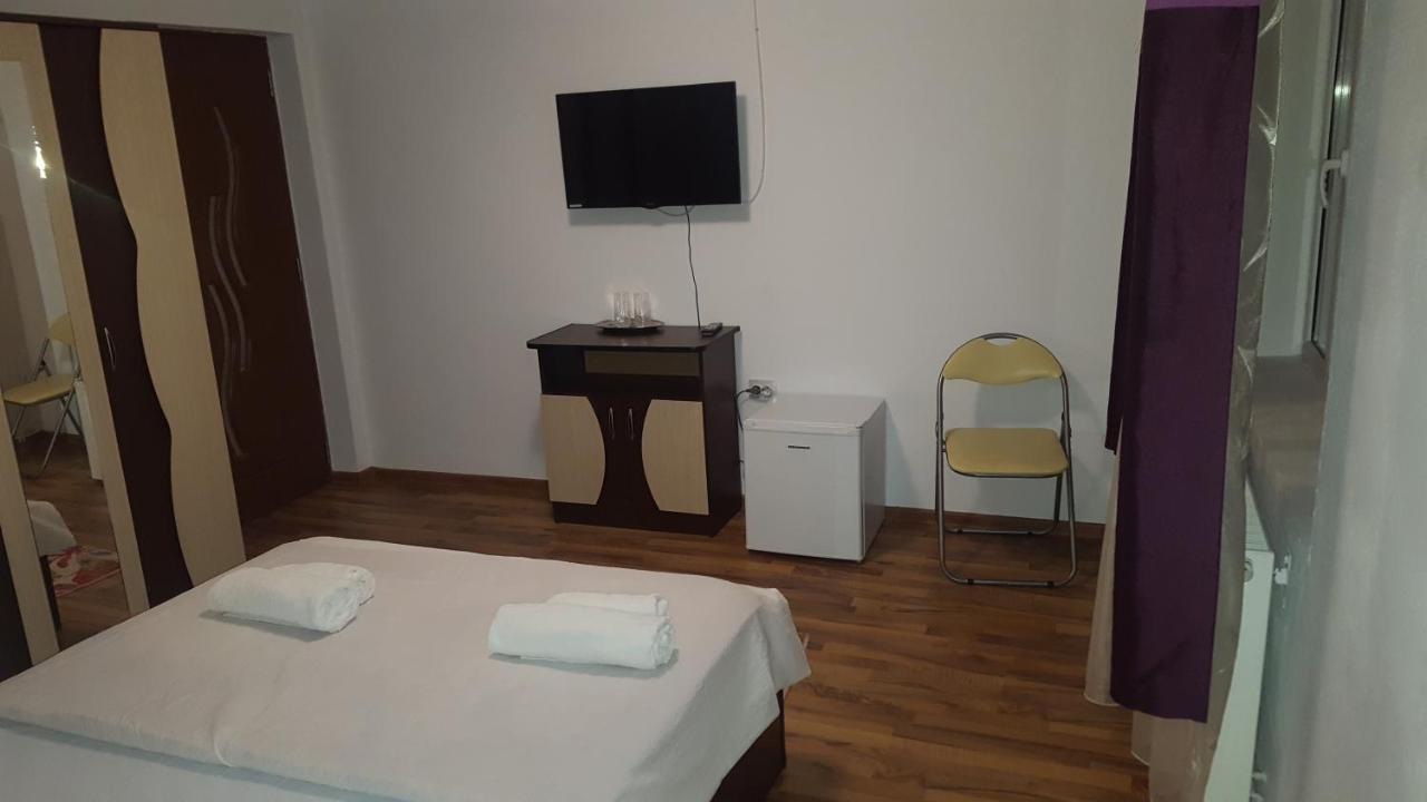Vila Alex Hotell Călimăneşti Eksteriør bilde